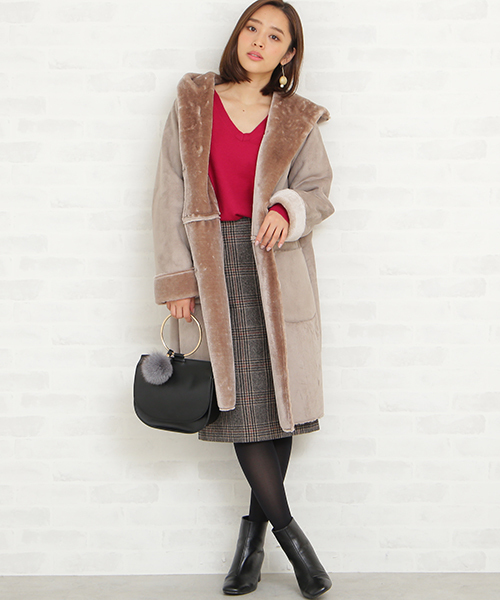 N.（N. Natural Beauty Basic）（エヌエヌナチュラルビューティーベーシック）の「フェイクムートンコート（ブルゾン・レディース・ベージュ/ネイビー・MEDIUM）」の18枚目の写真