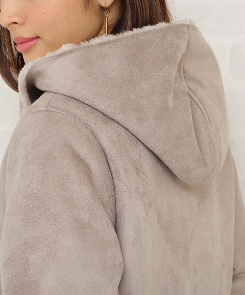 N.（N. Natural Beauty Basic）（エヌエヌナチュラルビューティーベーシック）の「フェイクムートンコート（ブルゾン・レディース・ベージュ/ネイビー・MEDIUM）」の19枚目の写真