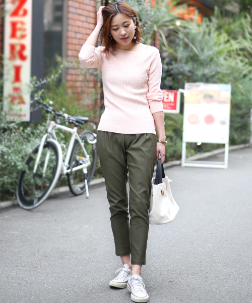 Bou Jeloud(ブージュルード)の「◇ハイテンション美脚ストレッチタックパンツ(その他パンツ・レディース・ブルー/ホワイト/ブラック/サンドベージュ/カーキ/キャメル/オリーブ/ボルドー/ベージュ/パープル・36/38/40/34)」の19枚目の写真