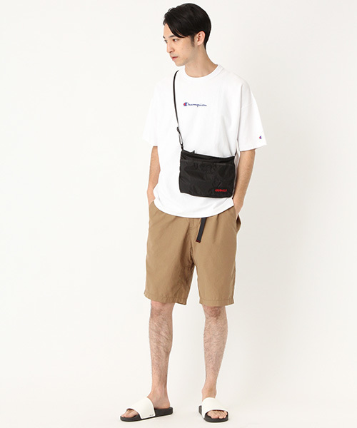 Gramicci（グラミチ）の「【GRAMICCI】別注サコッシュ（ボディバッグ/ウエストポーチ・メンズ・ブラック/パープル/ブルー・FREE）」の4枚目の写真