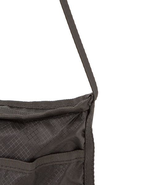 Gramicci（グラミチ）の「【GRAMICCI】別注サコッシュ（ボディバッグ/ウエストポーチ・メンズ・ブラック/パープル/ブルー・FREE）」の17枚目の写真