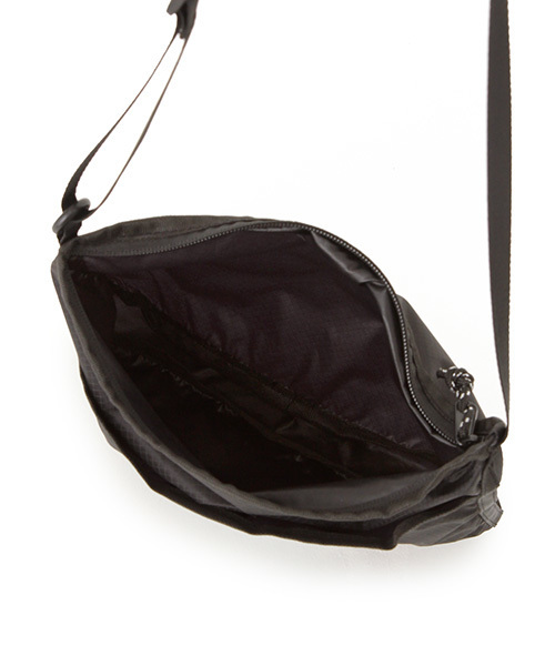 Gramicci（グラミチ）の「【GRAMICCI】別注サコッシュ（ボディバッグ/ウエストポーチ・メンズ・ブラック/パープル/ブルー・FREE）」の20枚目の写真