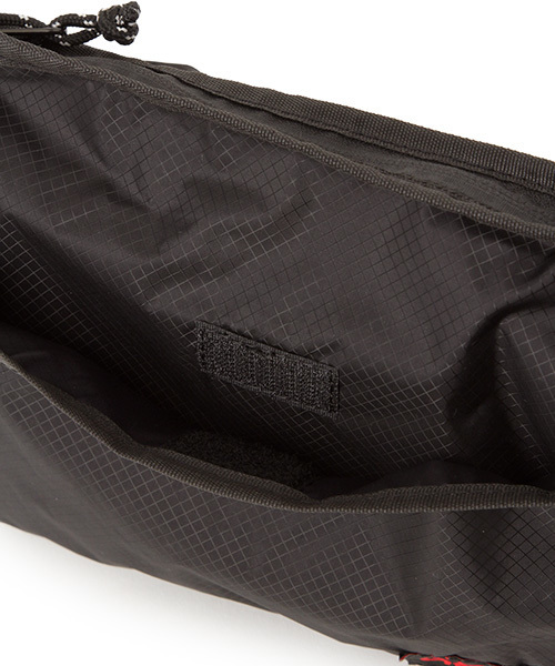 Gramicci（グラミチ）の「【GRAMICCI】別注サコッシュ（ボディバッグ/ウエストポーチ・メンズ・ブラック/パープル/ブルー・FREE）」の18枚目の写真