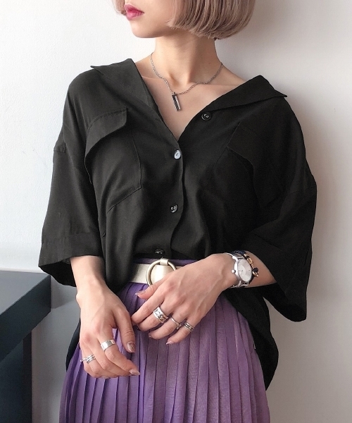 PAGEBOY(ページボーイ)の「オープンカラーシャツ(シャツ/ブラウス・レディース・ブラック/テラコッタ/ベージュ/カーキ・FREE)」の2枚目の写真