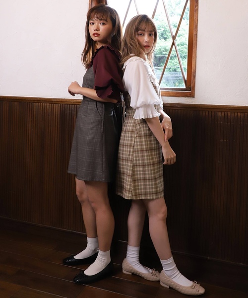 one after another NICE CLAUP（ワンアフターアナザーナイスクラップ）の「後ろレースアップミニ丈ジャンパースカート（ジャンパースカート・レディース・ブラック/ブラウン系その他/ベージュ系その他/ボルドー/モカ/チェック・FREE）」の8枚目の写真