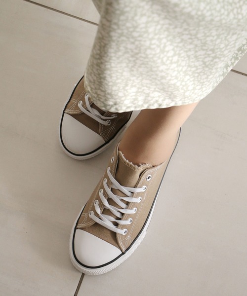 ikka（イッカ）の「【伸びる靴ひも】キャンバススニーカー（スニーカー・レディース・ブラック/ベージュ/オフホワイト/キャメル/グレー・M/L/XL/XXL）」の19枚目の写真