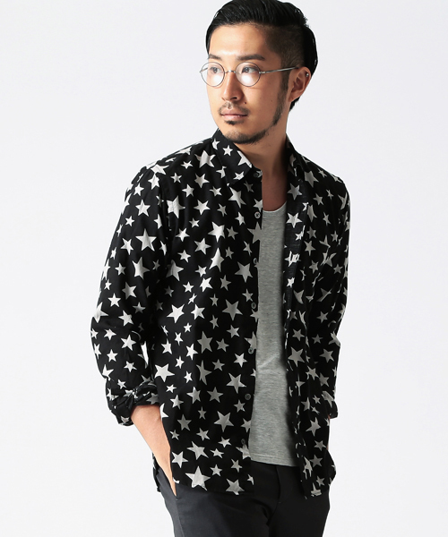 BEAMS（ビームス）の「◎BEAMS / スタープリント ミニレギュラー L/S シャツ（シャツ/ブラウス・メンズ・ネイビー/ブラック・LARGE/MEDIUM/SMALL）」の2枚目の写真