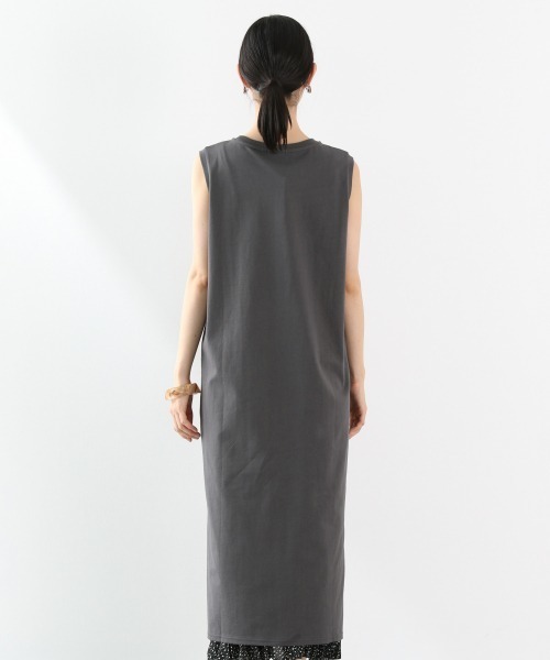 LOWRYS FARM(ローリーズファーム)の「USAコットンワンピノースリーブ 888399(ワンピース・レディース・オフホワイト/チャコールグレー/ブラウン/ブルー/イエロー・FREE)」の8枚目の写真