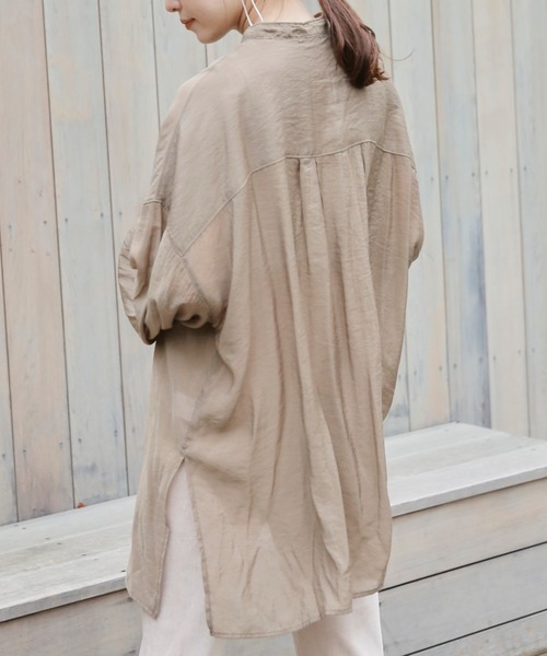 VANNIE U（ヴァニーユー）の「ヨーク切り替えバンドカラーシアーシャツ（シャツ/ブラウス・レディース・ベージュ/ブラウン/グリーン・FREE）」の5枚目の写真