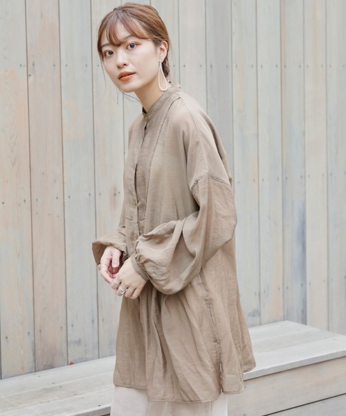 VANNIE U（ヴァニーユー）の「ヨーク切り替えバンドカラーシアーシャツ（シャツ/ブラウス・レディース・ベージュ/ブラウン/グリーン・FREE）」の21枚目の写真