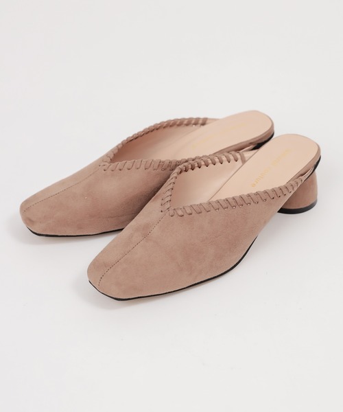 natural couture（ナチュラルクチュール）の「かがり変形ヒールミュール（その他シューズ・レディース・ブラック/ベージュ/オレンジ/アイボリー・MEDIUM/LARGE）」の4枚目の写真