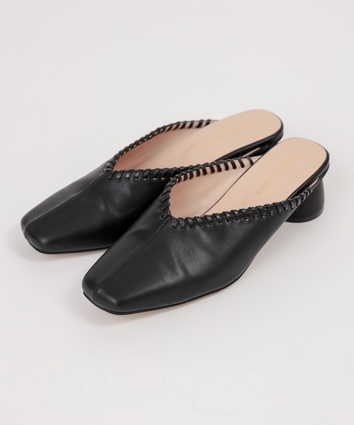 natural couture（ナチュラルクチュール）の「かがり変形ヒールミュール（その他シューズ・レディース・ブラック/ベージュ/オレンジ/アイボリー・MEDIUM/LARGE）」の3枚目の写真