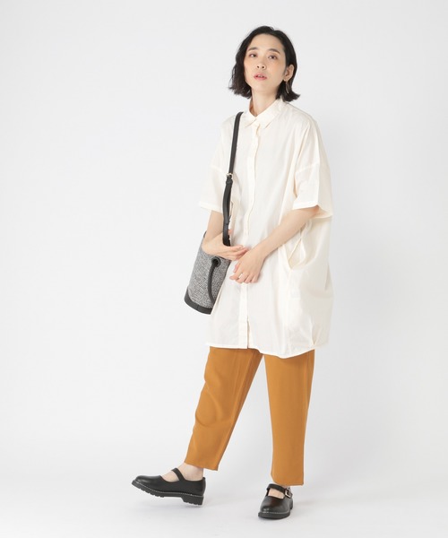 studio CLIP(スタディオクリップ)の「タイプライターシャツワンピース(ワンピース・レディース・スモーク/ブラウン/オフホワイト・FREE)」の4枚目の写真