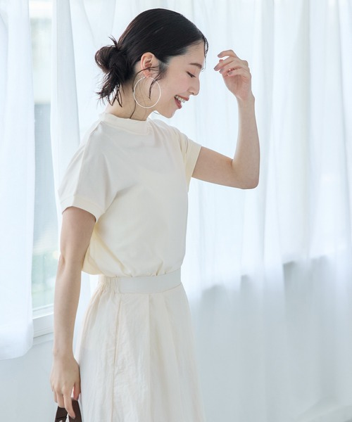 coca(coca)(コカ)の「\新色追加/フレンチスリーブモックネックTシャツ COTTON from the US(Tシャツ/カットソー・レディース・ホワイト/ブラック/ライトピンク/チャコールグレー/グレイッシュベージュ/ダークブルー/イエロー/ダークベージュ/ダークグリーン/グリーン/パープル/アイボリー・M/L)」の15枚目の写真