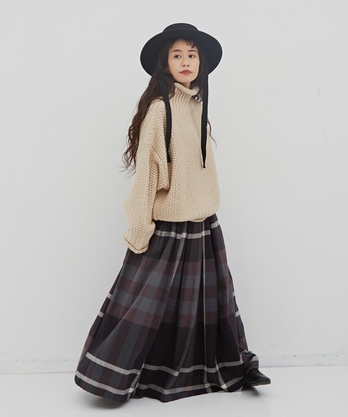 Libra Cue（リブラ キュー）の「ローゲージルーズフィットニット（ニット/セーター・レディース・アイボリー/ブラック/ブルー・FREE）」の10枚目の写真