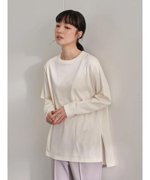 earth music&ecology（アースミュージックアンドエコロジー）の「サイドスリットロンT　＊（Tシャツ/カットソー・レディース・アイボリー/ライトベージュ/ライトグレー・FREE）」の11枚目の写真