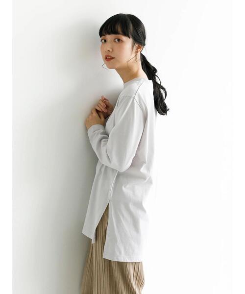 earth music&ecology（アースミュージックアンドエコロジー）の「サイドスリットロンT　＊（Tシャツ/カットソー・レディース・アイボリー/ライトベージュ/ライトグレー・FREE）」の15枚目の写真