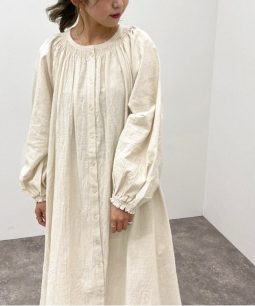 apres jour mignon(アプレジュールミニョン)の「シャーリングワンピース【ZOZOTOWN限定アイテム】(ワンピース・レディース・ブラウン系その他/アイボリー/ミント・X-LARGE/フリー)」の4枚目の写真