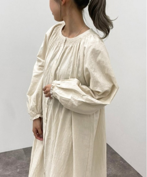 apres jour mignon(アプレジュールミニョン)の「シャーリングワンピース【ZOZOTOWN限定アイテム】(ワンピース・レディース・ブラウン系その他/アイボリー/ミント・X-LARGE/フリー)」の6枚目の写真