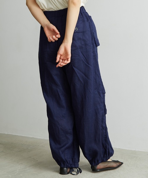 note et silence (ノートエシロンス)の「.●60LINEN カーゴパンツ(カーゴパンツ・レディース・ネイビー/ダークブラウン・FREE)」の7枚目の写真