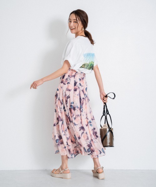 Andemiu(アンデミュウ)の「CAPSULEフォトTシャツ946914(Tシャツ/カットソー・レディース・ホワイト/ホワイト系その他2/ホワイト系その他3/ホワイト系その他4・FREE)」の9枚目の写真