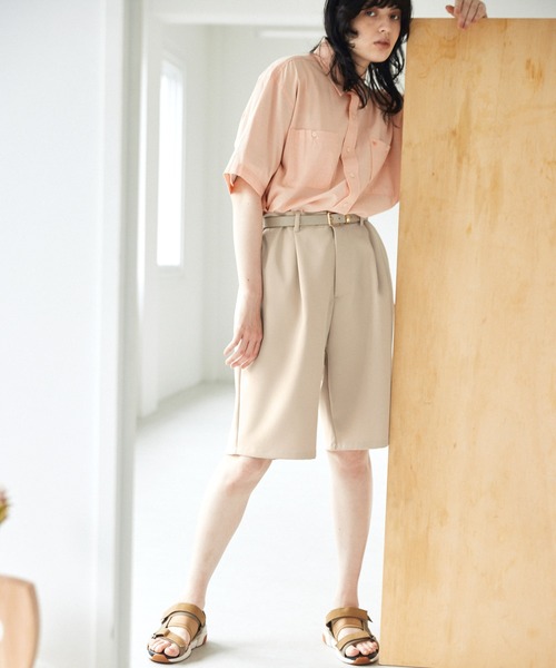 EMMA CLOTHES（エマクローズ）の「ルーズシルエットイージーワイドショーツ EMMA CLOTHES（その他パンツ・メンズ・ブルー/グリーン系その他/グレイッシュベージュ・M/L）」の17枚目の写真