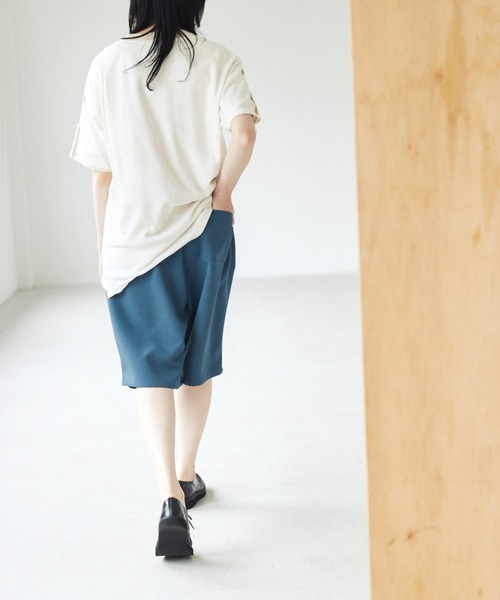 EMMA CLOTHES（エマクローズ）の「ルーズシルエットイージーワイドショーツ EMMA CLOTHES（その他パンツ・メンズ・ブルー/グリーン系その他/グレイッシュベージュ・M/L）」の22枚目の写真