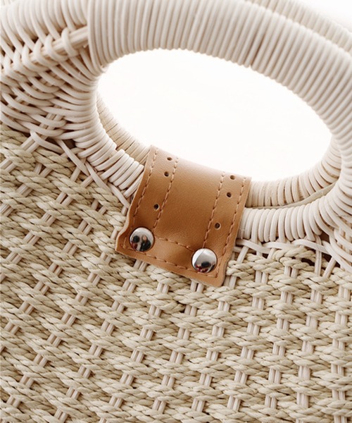 aimoha(アイモハ)の「貝殻夏かごバッグ (SS)(かごバッグ・レディース・ブラウン/カーキ/ホワイト/オフホワイト/モカ・FREE)」の17枚目の写真