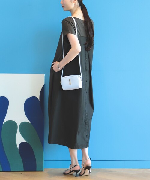 BEAMS HEART（ビームスハート）の「【5色展開】 後ボタン 異素材切替ワンピース（ワンピース・レディース・ベージュ/オリーブ/ブラック系その他4/ブルー/グリーン系その他4/ブラウン系その他2・FREE）」の22枚目の写真