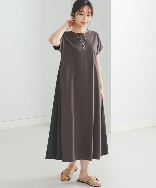 BEAMS HEART（ビームスハート）の「【5色展開】 後ボタン 異素材切替ワンピース（ワンピース・レディース・ベージュ/オリーブ/ブラック系その他4/ブルー/グリーン系その他4/ブラウン系その他2・FREE）」の18枚目の写真