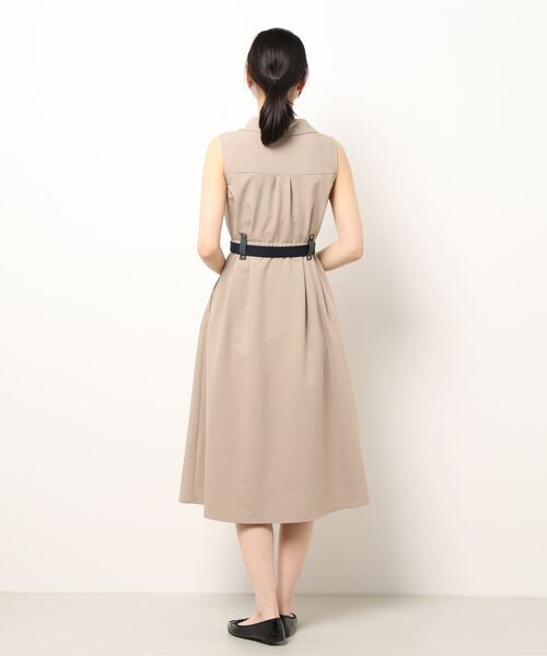 REDYAZEL（レディアゼル）の「バイカラーシャツワンピース（ワンピース・レディース・ネイビー/ベージュ/ブルー・SMALL/MEDIUM）」の15枚目の写真