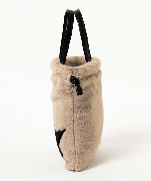 Ray BEAMS（レイビームス）の「CONTROL FREAK / スター フェイクファー 巾着 バッグ（トートバッグ・レディース・ブラック/ブラウン系その他2・ONE SIZE）」の15枚目の写真