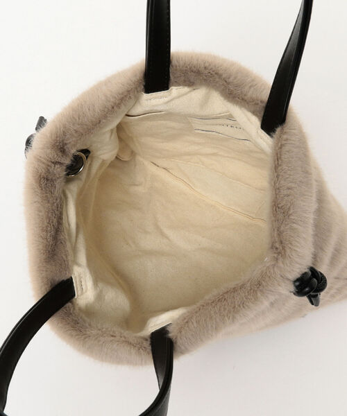 Ray BEAMS（レイビームス）の「CONTROL FREAK / スター フェイクファー 巾着 バッグ（トートバッグ・レディース・ブラック/ブラウン系その他2・ONE SIZE）」の20枚目の写真