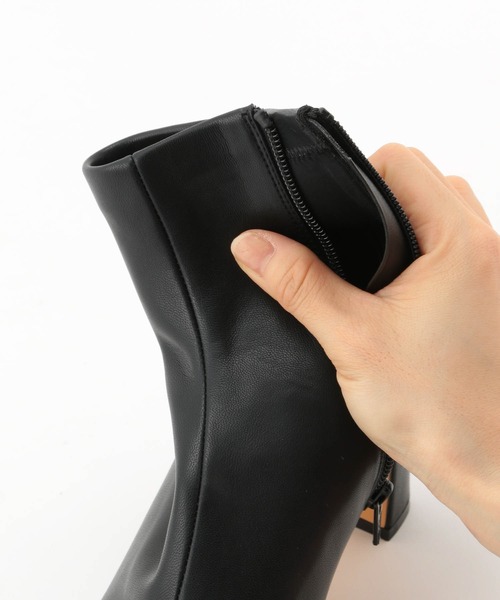 ROPE'(ロペ)の「アーティフィシャルレザーストレッチショートブーツ(ブーツ・レディース・ブラック/カーキ/ベージュ系その他・36/37/36.5/37.5)」の15枚目の写真