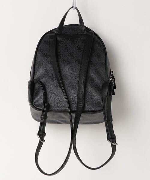 Guess(ゲス)の「MANHATTAN Backpack(バックパック/リュック・レディース・ダークグレー・ONE SIZE)」の11枚目の写真