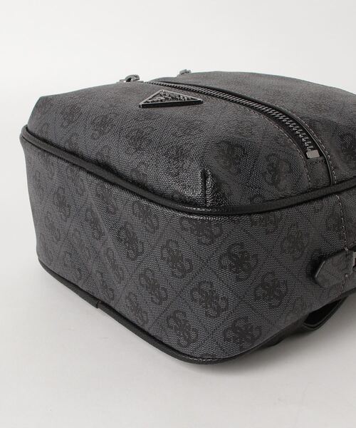 Guess(ゲス)の「MANHATTAN Backpack(バックパック/リュック・レディース・ダークグレー・ONE SIZE)」の12枚目の写真