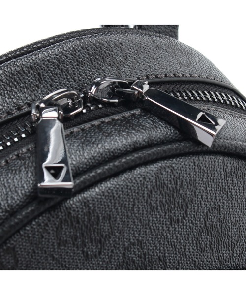 Guess(ゲス)の「MANHATTAN Backpack(バックパック/リュック・レディース・ダークグレー・ONE SIZE)」の8枚目の写真