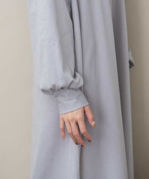 MERLOT（メルロー）の「スクエアラインBIGセーラーカラーワンピース（ワンピース・レディース・ライトグレー/ネイビー/ボルドー・FREE）」の9枚目の写真