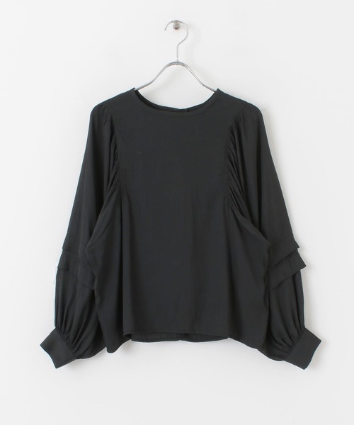 URBAN RESEARCH（アーバンリサーチ）の「タックボリュームスリーブブラウス（シャツ/ブラウス・レディース・ブラック/オフホワイト/ベージュ系その他・FREE）」の21枚目の写真