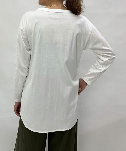 Grand PARK（グランドパーク）の「ラウンドヘム長袖Tシャツ（Tシャツ/カットソー・レディース・ホワイト・FREE）」の13枚目の写真