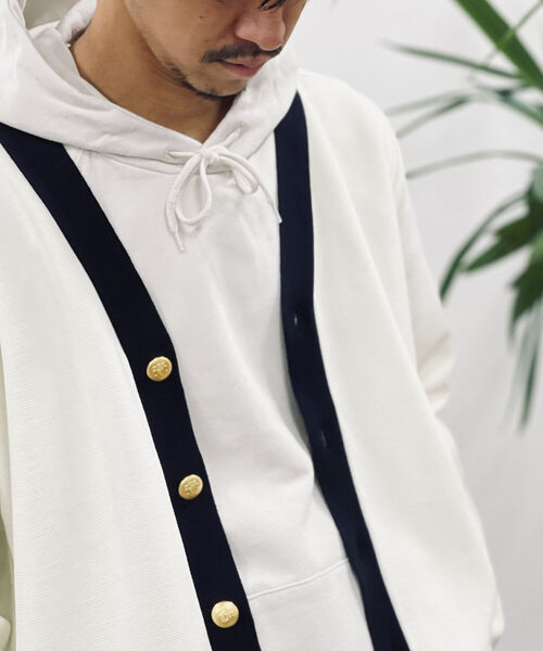 NOLLEY'S goodman(ノーリーズグッドマン)の「ミラノリブ メタルボタン カーディガン(※ハリの強い質感と金ボタンでジャケット替わりにも使える1着)(カーディガン/ボレロ・メンズ・ダークネイビー/ホワイト系その他6・LARGE/MEDIUM)」の6枚目の写真