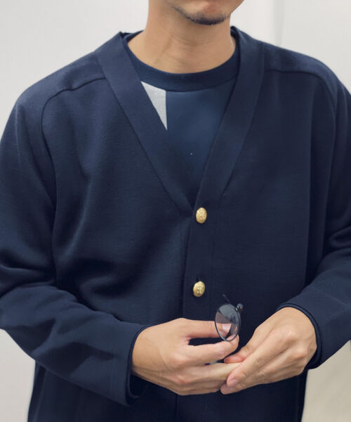 NOLLEY'S goodman(ノーリーズグッドマン)の「ミラノリブ メタルボタン カーディガン(※ハリの強い質感と金ボタンでジャケット替わりにも使える1着)(カーディガン/ボレロ・メンズ・ダークネイビー/ホワイト系その他6・LARGE/MEDIUM)」の9枚目の写真