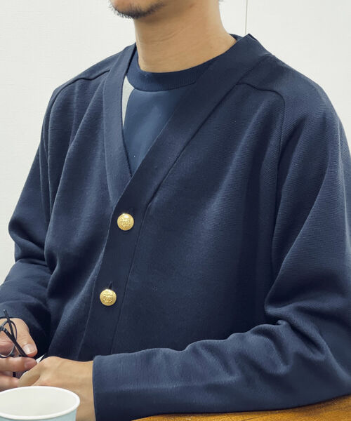 NOLLEY'S goodman(ノーリーズグッドマン)の「ミラノリブ メタルボタン カーディガン(※ハリの強い質感と金ボタンでジャケット替わりにも使える1着)(カーディガン/ボレロ・メンズ・ダークネイビー/ホワイト系その他6・LARGE/MEDIUM)」の10枚目の写真