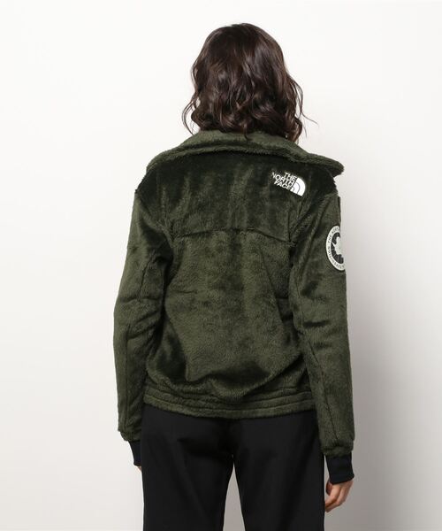 THE NORTH FACE（ザノースフェイス）の「THE NORTH FACE (ザ ノースフェイス) Antarctica Versa Loft Jacket /アンタークティカバーサロフトジャケット /NA61930（ブルゾン・レディース・ブラック/ダークオリーブ・S/M/L/XL/LARGE/MEDIUM/SMALL/X-LARGE）」の10枚目の写真