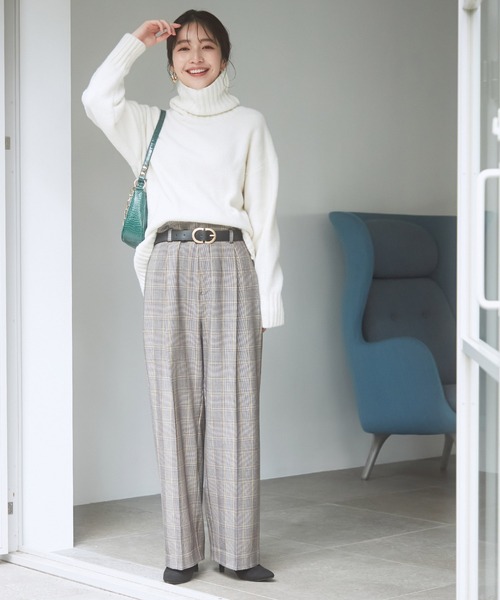 VIS（ビス）の「【HOT BEAUTY STRETCH】あたたか極伸びハイウエストワイドパンツ【洗濯機可】（スラックス・レディース・ブラック/イエロー系その他/オフホワイト/グレー系その他・SS/S/M）」の16枚目の写真