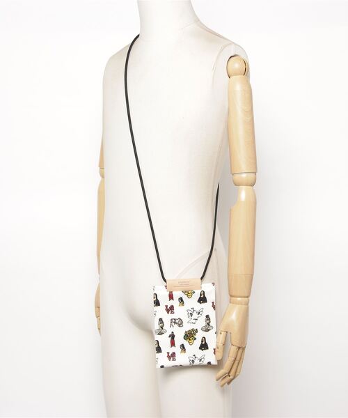 FABRICK（ファブリック）の「FABRICK【NAIJEL GRAPH】MOBILE  BAG（ショルダーバッグ・メンズ・その他・FREE）」の3枚目の写真