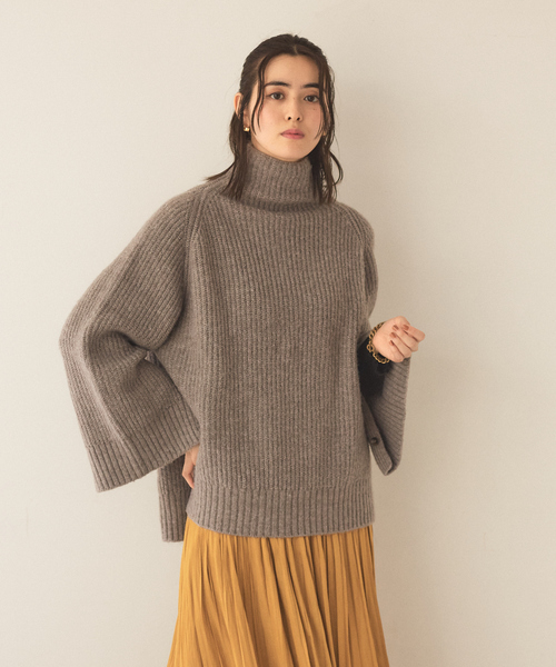 abahouse mavie(アバハウスマヴィ)の「ミニブークレ袖釦フレアニット(ニット/セーター・レディース・ダークグリーン/ダークベージュ/アイボリー・フリー)」の14枚目の写真