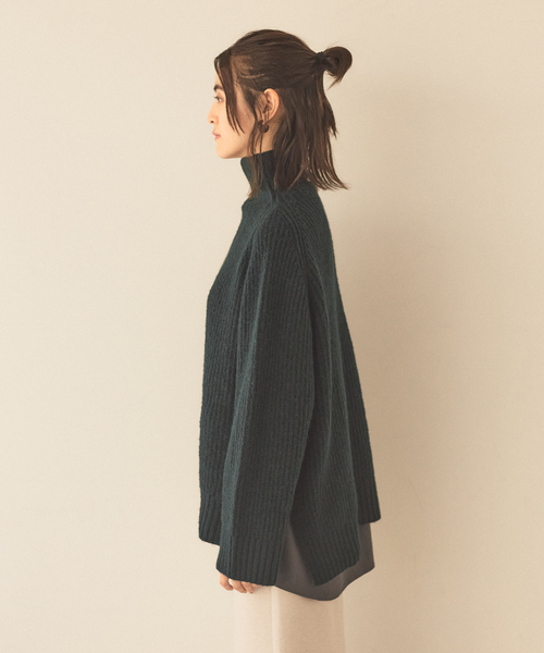 abahouse mavie(アバハウスマヴィ)の「ミニブークレ袖釦フレアニット(ニット/セーター・レディース・ダークグリーン/ダークベージュ/アイボリー・フリー)」の20枚目の写真