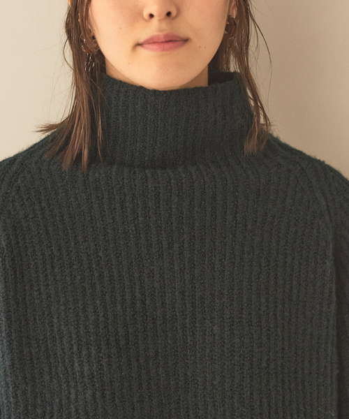 abahouse mavie(アバハウスマヴィ)の「ミニブークレ袖釦フレアニット(ニット/セーター・レディース・ダークグリーン/ダークベージュ/アイボリー・フリー)」の22枚目の写真