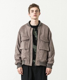 SLICK（スリック）の「ストレッチフェイクスエードボンバー